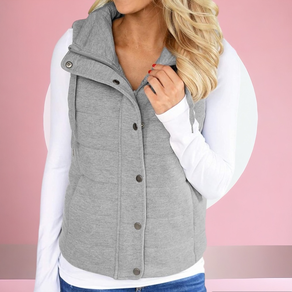 Women’s BKE Heather Gray poly snap vest size L